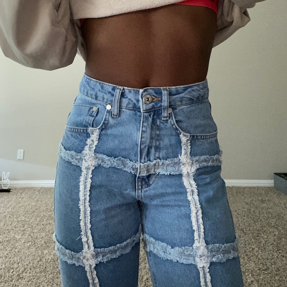 Ragged Denim Jeans - Picture 2 of 5